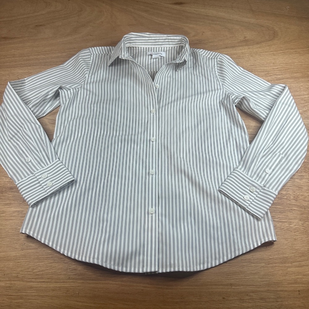 Liz Claiborne Roll Tab Sleeve Button Front Shirt Womens M Black Stripe